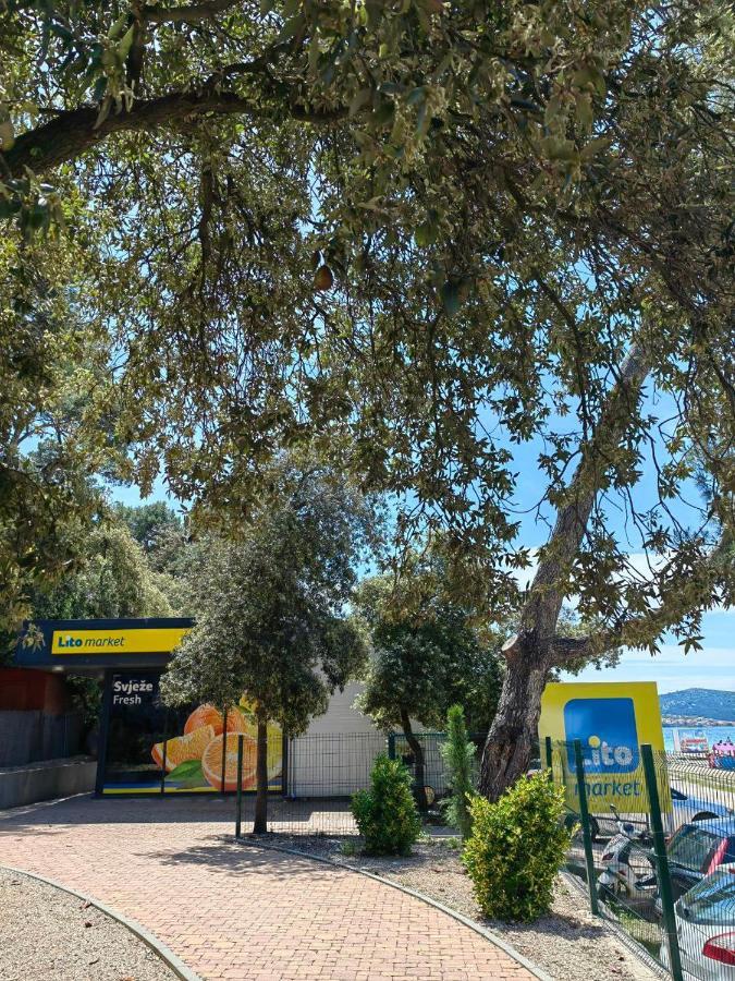 Mobile Home Tonka Biograd Na Moru Bagian luar foto